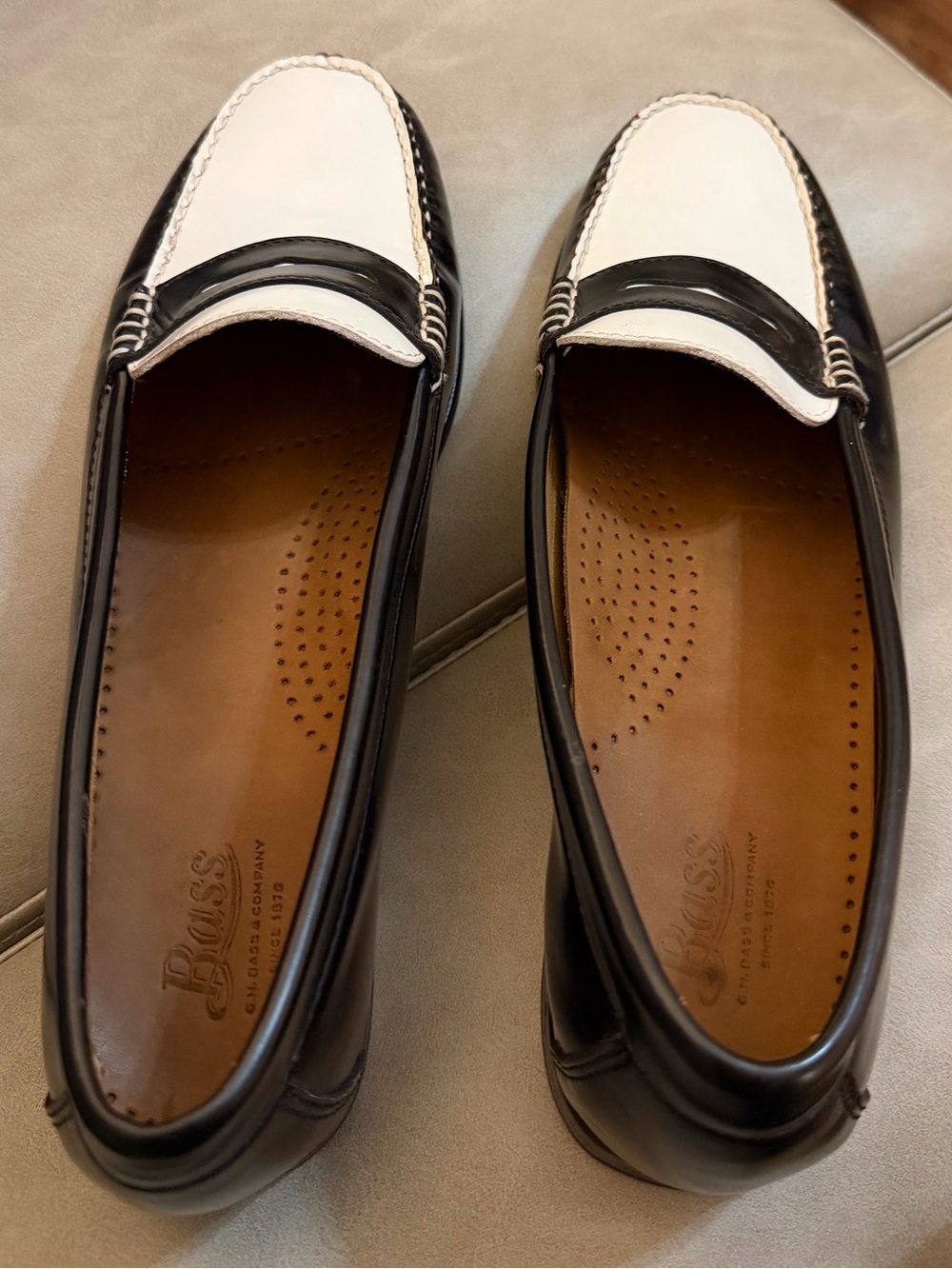 G.H. Bass Weejuns black and white penny loafers, size 10